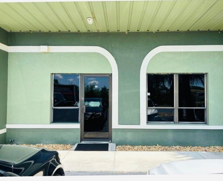 More Photos Of 11000 Metro Pky, Fort Myers Warehouse For Sale