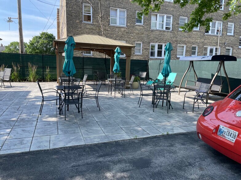 More Photos Of 727 N 31st St, Milwaukee Specialty For Sale