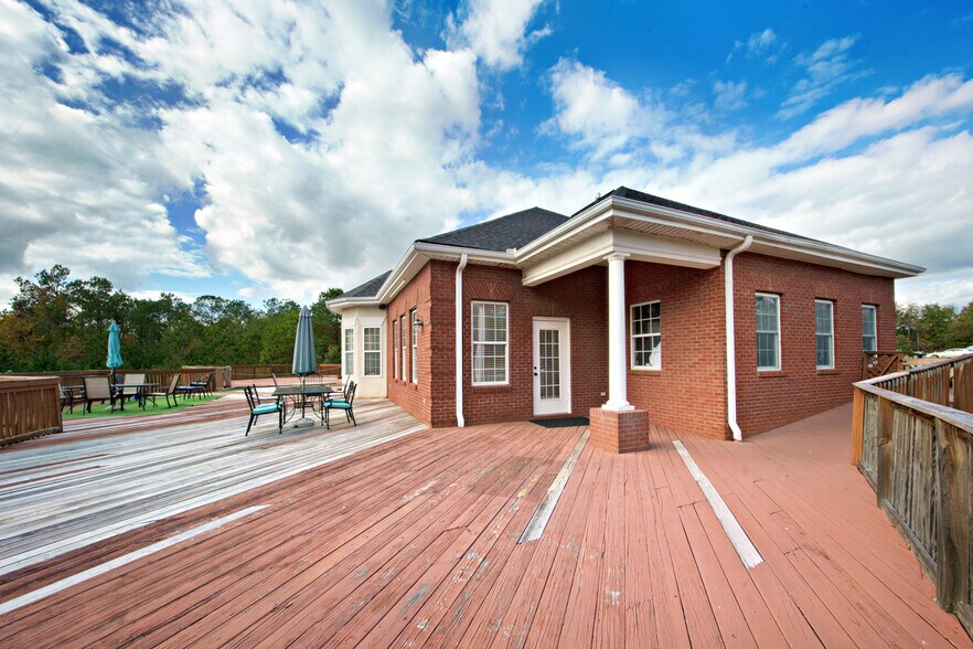 More Photos Of 128 Oakview Club Dr, Macon-Bibb Golf Course Driving Range For Sale