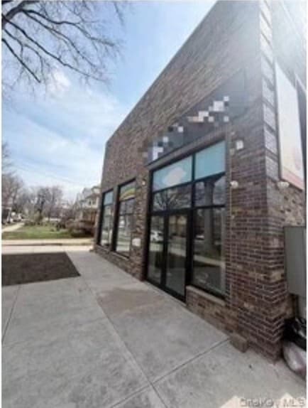 Primary Photo Of 14218 32nd Ave, Flushing Storefront Retail Residential For Sale