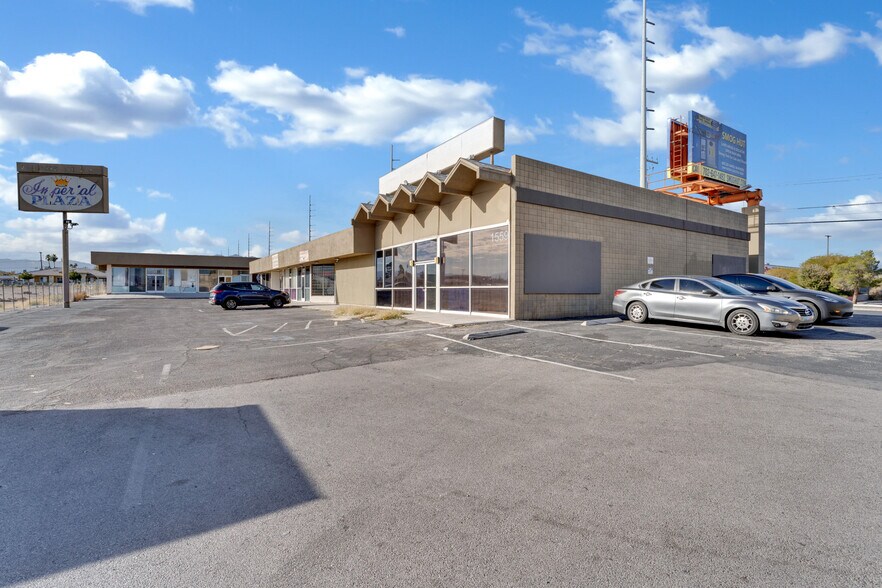 More Photos Of 4907 Vegas Dr, Las Vegas Restaurant For Sale
