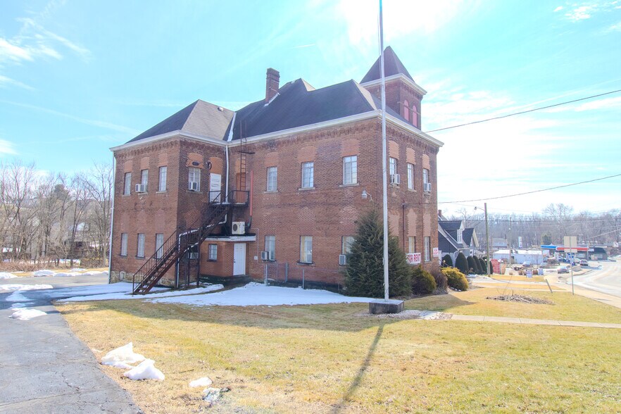 Primary Photo Of 1006 Harrison City Export Rd, Harrison City Office For Lease