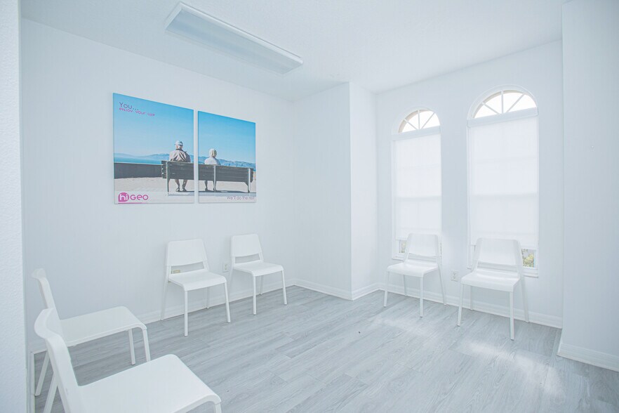 More Photos Of 3206-3208 Hillsdale Ln, Kissimmee Medical For Lease