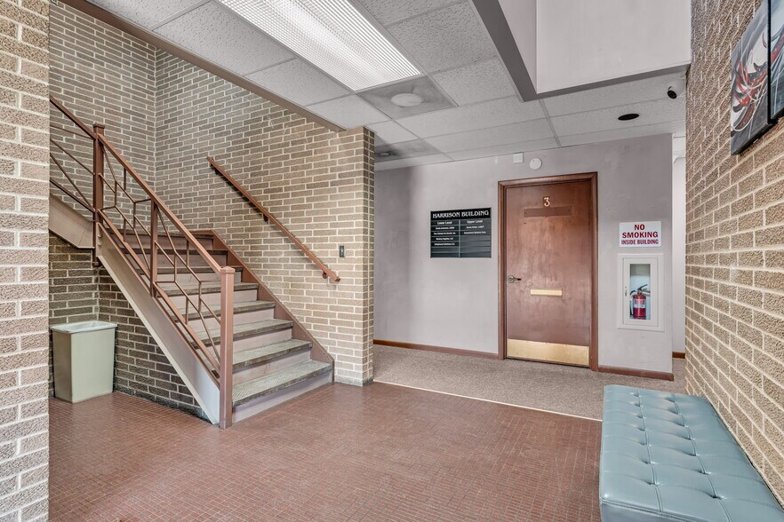 More Photos Of 3320 Sw Harrison St, Topeka Office For Lease