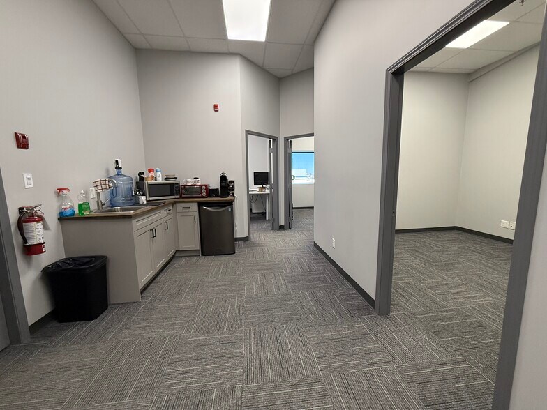 More Photos Of 40 Queensland Cres, Red Deer County Warehouse For Lease