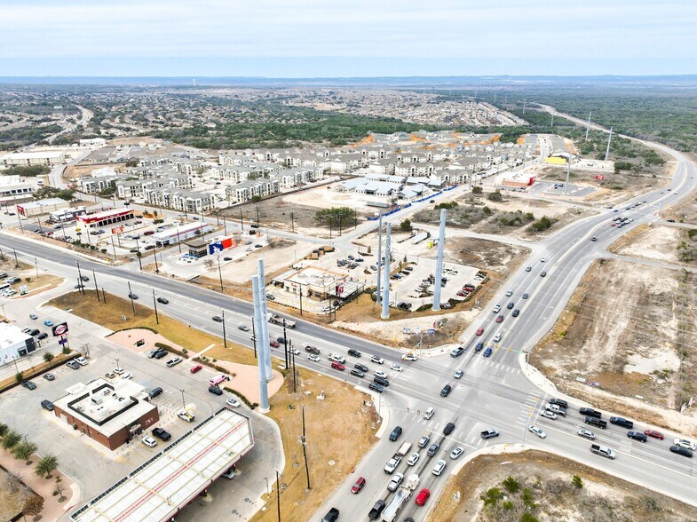 More Photos Of 211 Crossing Ave, San Antonio Office For Sale