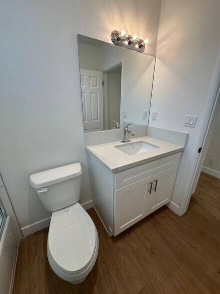 More Photos Of 2226 Voorhees Ave, Redondo Beach Apartments For Sale