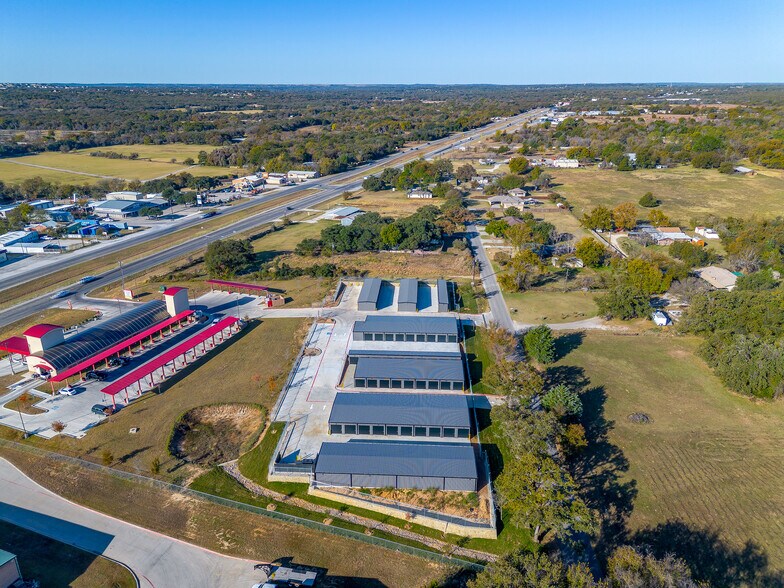 More Photos Of 1321 Kerry ln, Azle Industrial For Sale