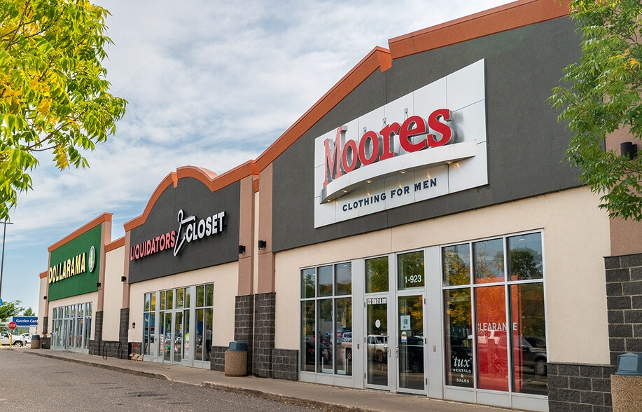 More Photos Of 801-925 18th St N, Brandon Unknown For Lease