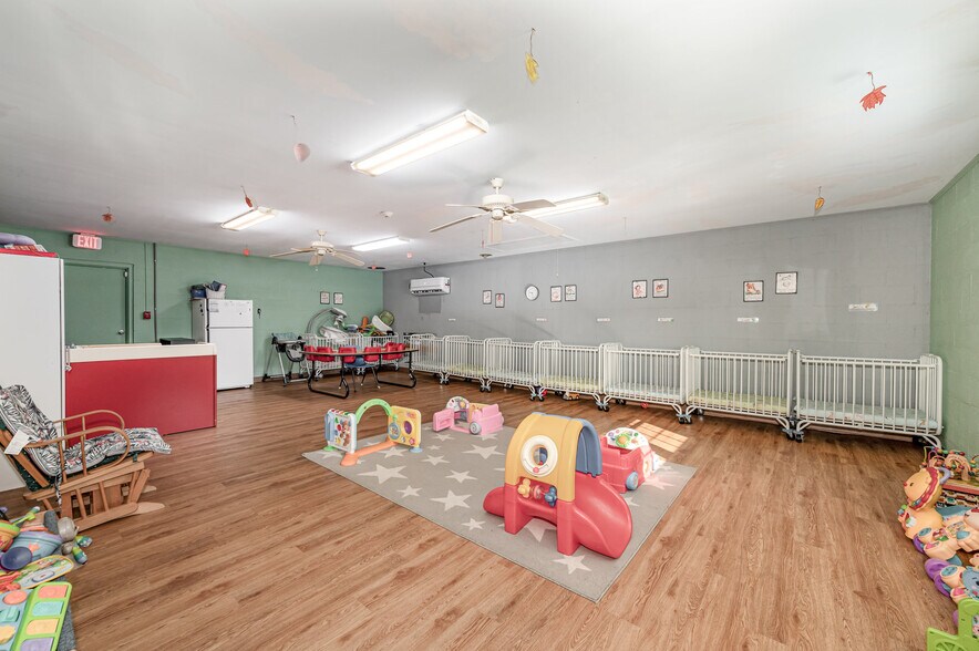 More Photos Of 1699 N Rocky River Rd, Lancaster Daycare Center For Sale