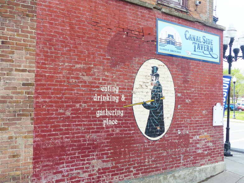 More Photos Of 41-43 Fall St, Seneca Falls Bar For Lease
