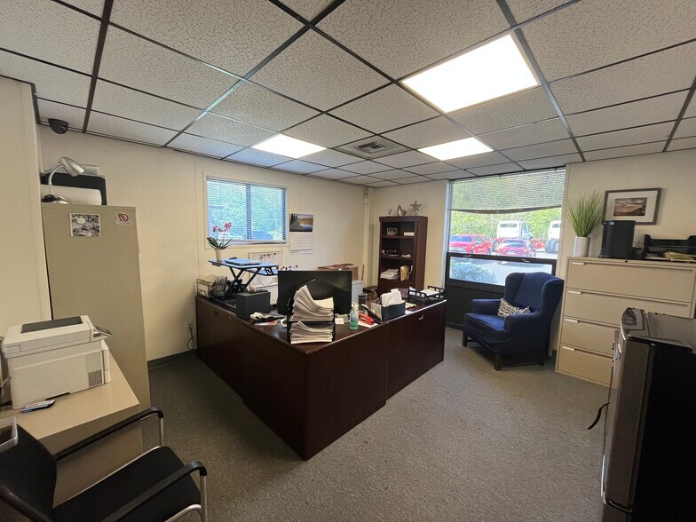 More Photos Of 790 W Chestnut St, Brockton Service For Sale