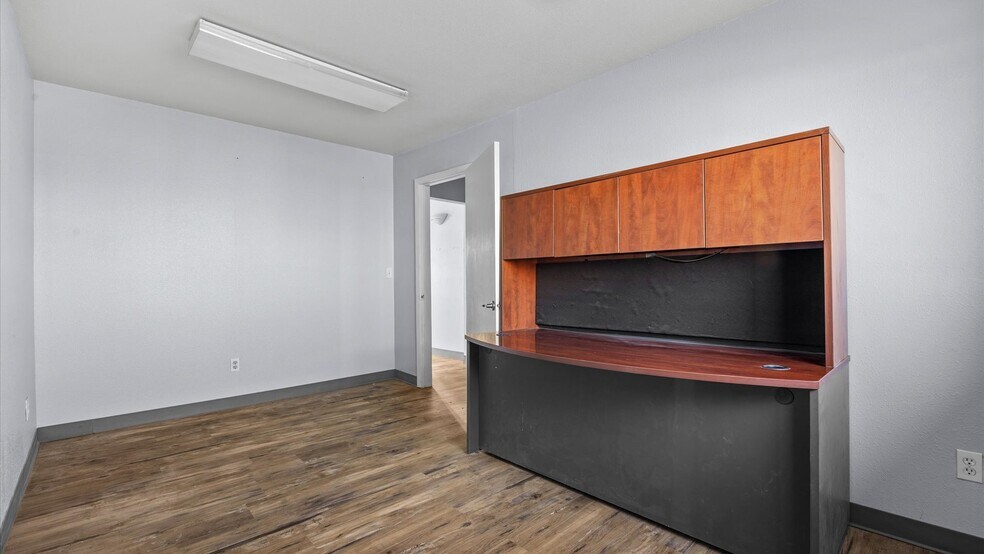 More Photos Of 2394 Leland Ave, Grand Junction Warehouse For Sale