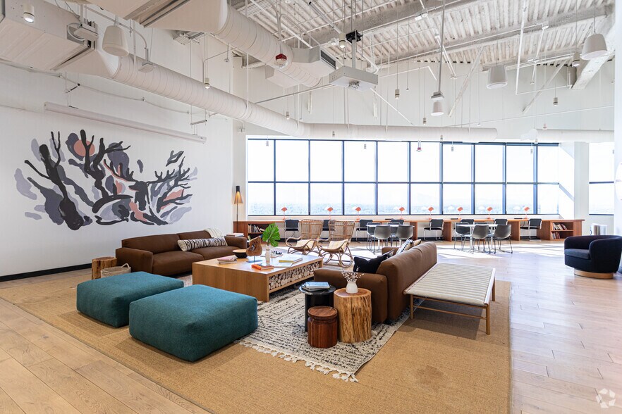 More Photos Of 250 E 200 S, Salt Lake City Coworking Space