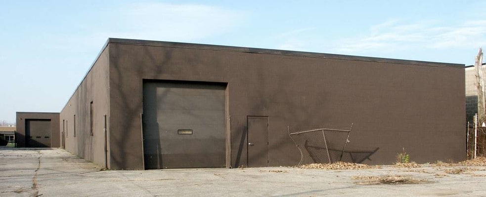 More Photos Of 4569 Spring Rd, Brooklyn Heights Manufacturing For Sale
