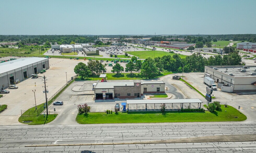 More Photos Of 2858 Treaschwig Rd, Houston Carwash For Sale