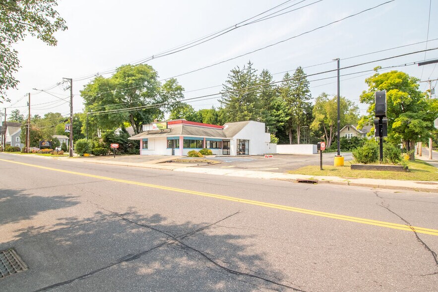 More Photos Of 127 S Main St, Ellenville Fast Food For Sale