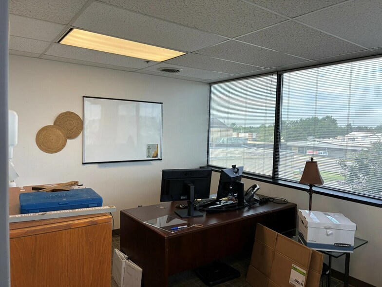 More Photos Of 1125 N Porter Ave, Norman Medical For Sale