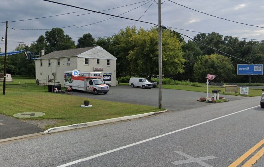 More Photos Of 3326 Forge Hill Rd, Street General Retail For Sale