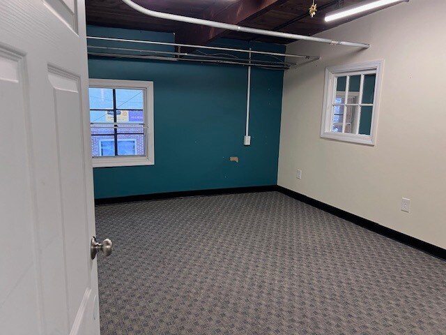 More Photos Of 10-12 Park St, Winchester Flex For Lease