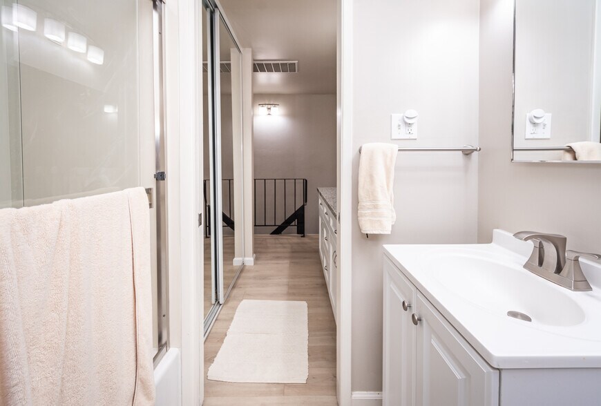 More Photos Of 811 Brown St, Martinez Apartments For Sale