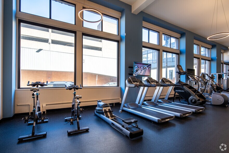 More Photos Of 400 S 4th St S, Minneapolis Office For Lease