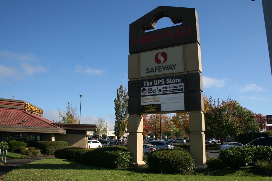 More Photos Of 1821-1891 Pioneer Pky E, Springfield Unknown For Lease