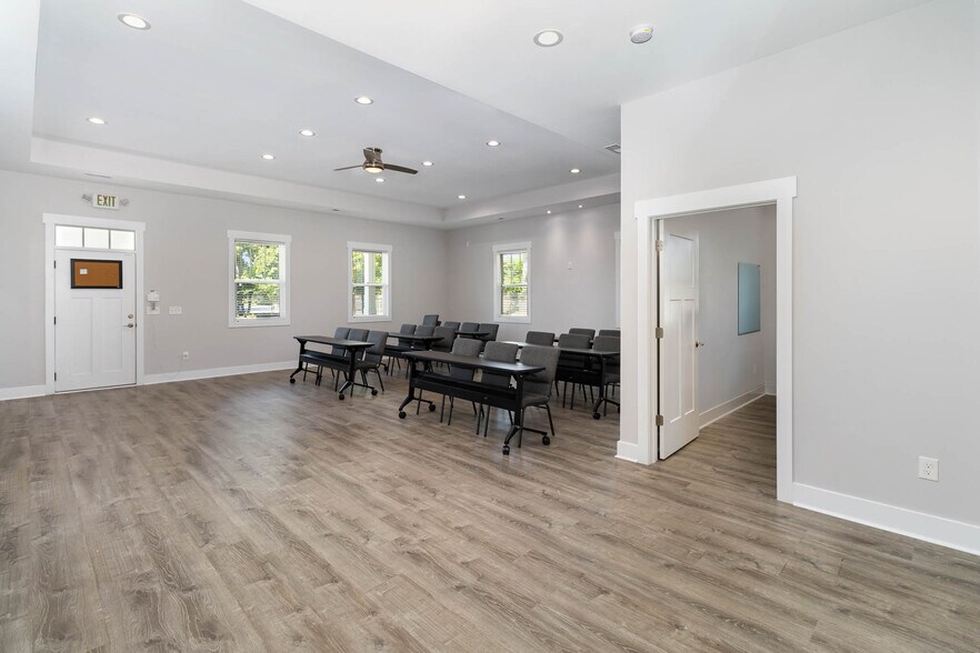 More Photos Of 125 Co Op Rd, Myrtle Beach Office Residential For Lease
