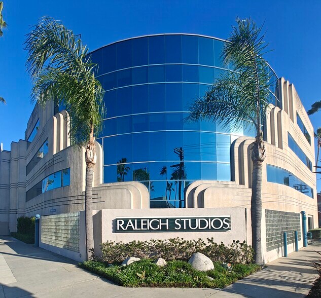 More Photos Of 1015 N Gower St, Los Angeles Land For Sale