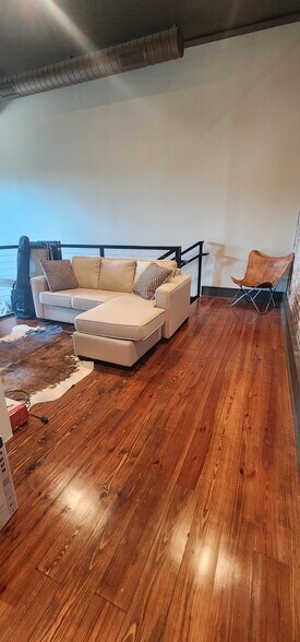 More Photos Of 534 2nd St, Macon-Bibb Storefront Retail Office For Sale