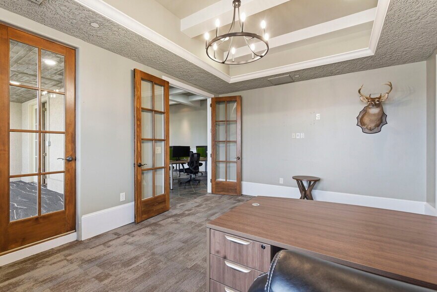 More Photos Of 1531 E Bradford Pky, Springfield Medical For Lease