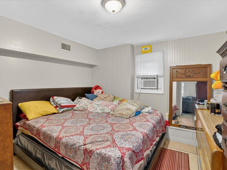 More Photos Of 219 Magnolia Ave, Daytona Beach Storefront Retail Residential For Sale