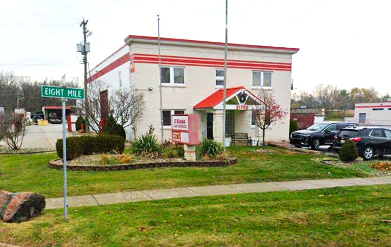 Primary Photo Of 31700 Eight Mile Rd, Farmington Hills Light Distribution For Lease