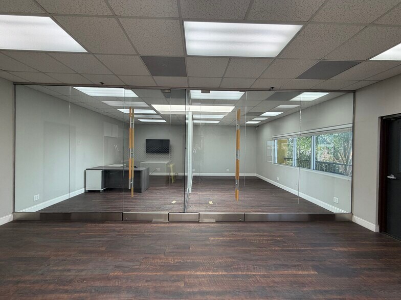 More Photos Of 9517 Gidley St, Temple City Manufacturing For Lease