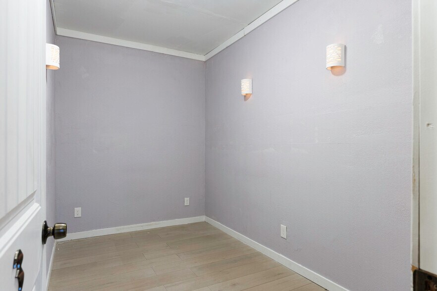 More Photos Of 623 E Florence Blvd, Casa Grande Freestanding For Sale