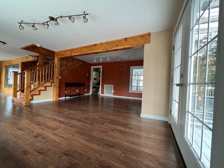 More Photos Of 75 Montcalm St, Ticonderoga Office Residential For Sale