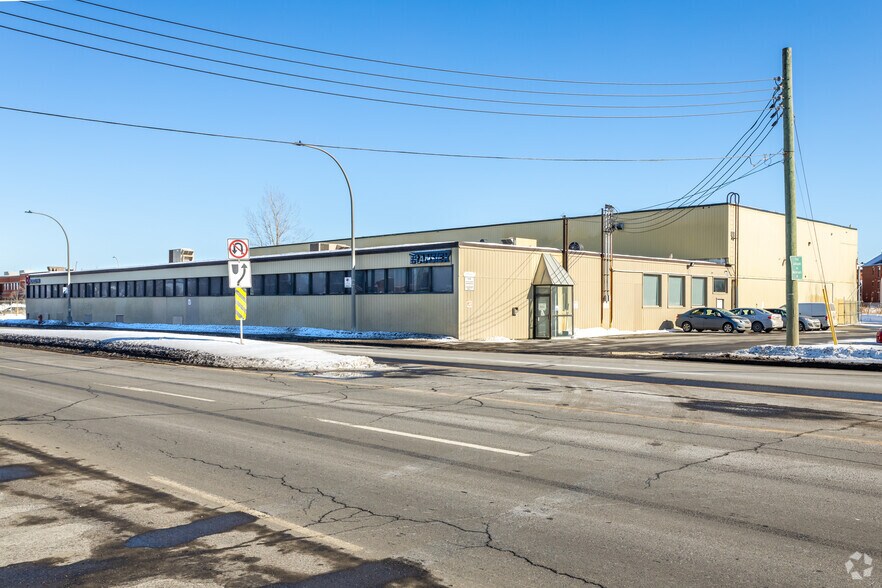 Primary Photo Of 6200 Boul Henri-Bourassa E, Montreal-Nord Industrial For Sale