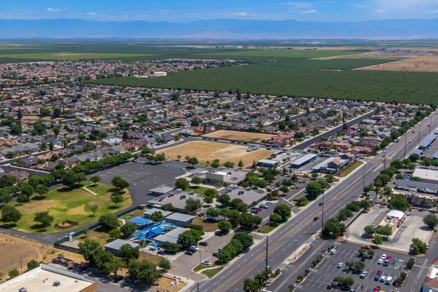 More Photos Of Vassar St And 17th Ave, Delano Land For Sale