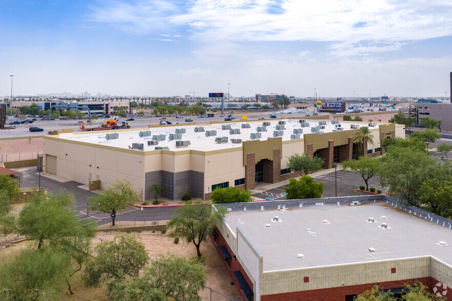 More Photos Of 3010 E Elwood St, Phoenix Manufacturing For Lease