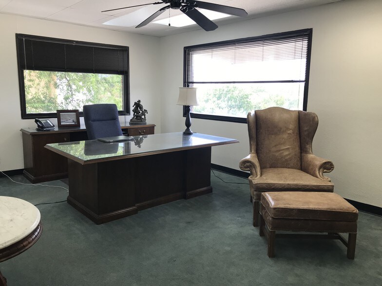 More Photos Of 2909 Lackland Rd, Fort Worth Medical For Lease
