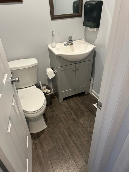 More Photos Of 929 Lacey Rd, Forked River Office For Sale