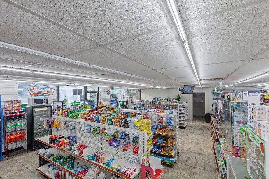 More Photos Of 741 N Cedar Crest Blvd, Allentown Service Station For Sale
