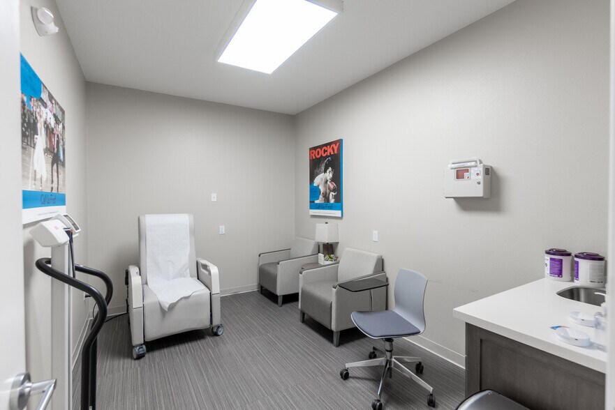 More Photos Of 37810 Medical Arts Ct, Zephyrhills Medical For Sale