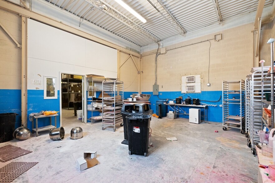 More Photos Of 677 S Cardinal Ln, Scottsburg Industrial For Sale