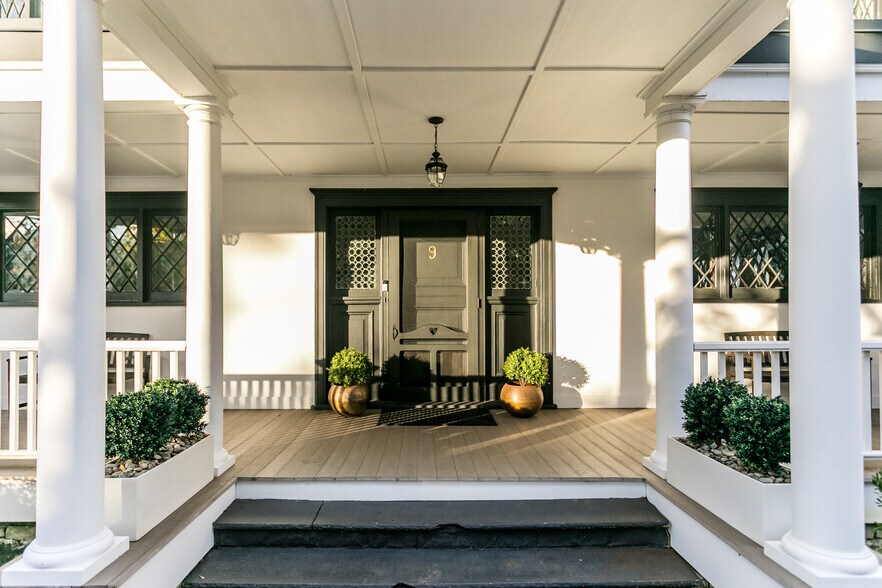 More Photos Of 9 Chambers Rd, West Park Lodge Meeting Hall For Sale