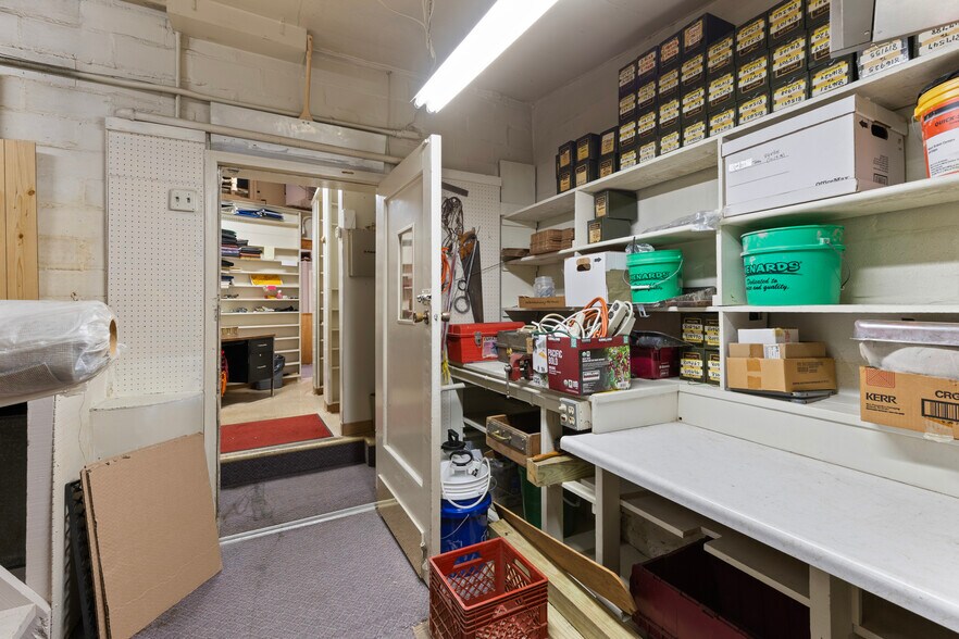 More Photos Of 10004 E 63rd St, Raytown General Retail For Sale