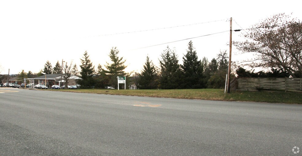 Primary Photo Of 1475 Jefferson Hwy, Fishersville Land For Sale