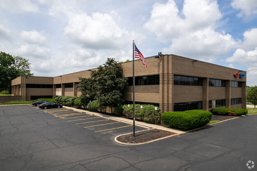 More Photos Of 110 Boggs Ln, Cincinnati Unknown For Lease