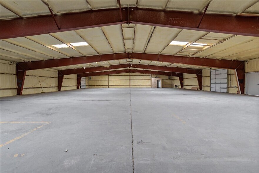 More Photos Of 2302 W Lincolnway, Cheyenne Light Manufacturing For Sale
