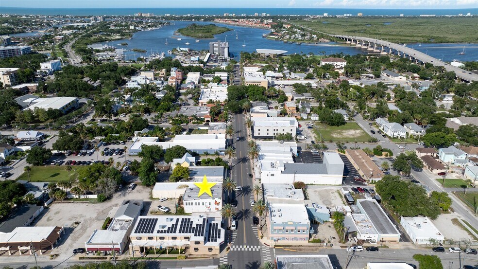 More Photos Of 419 Canal St, New Smyrna Beach Storefront Retail Office For Lease